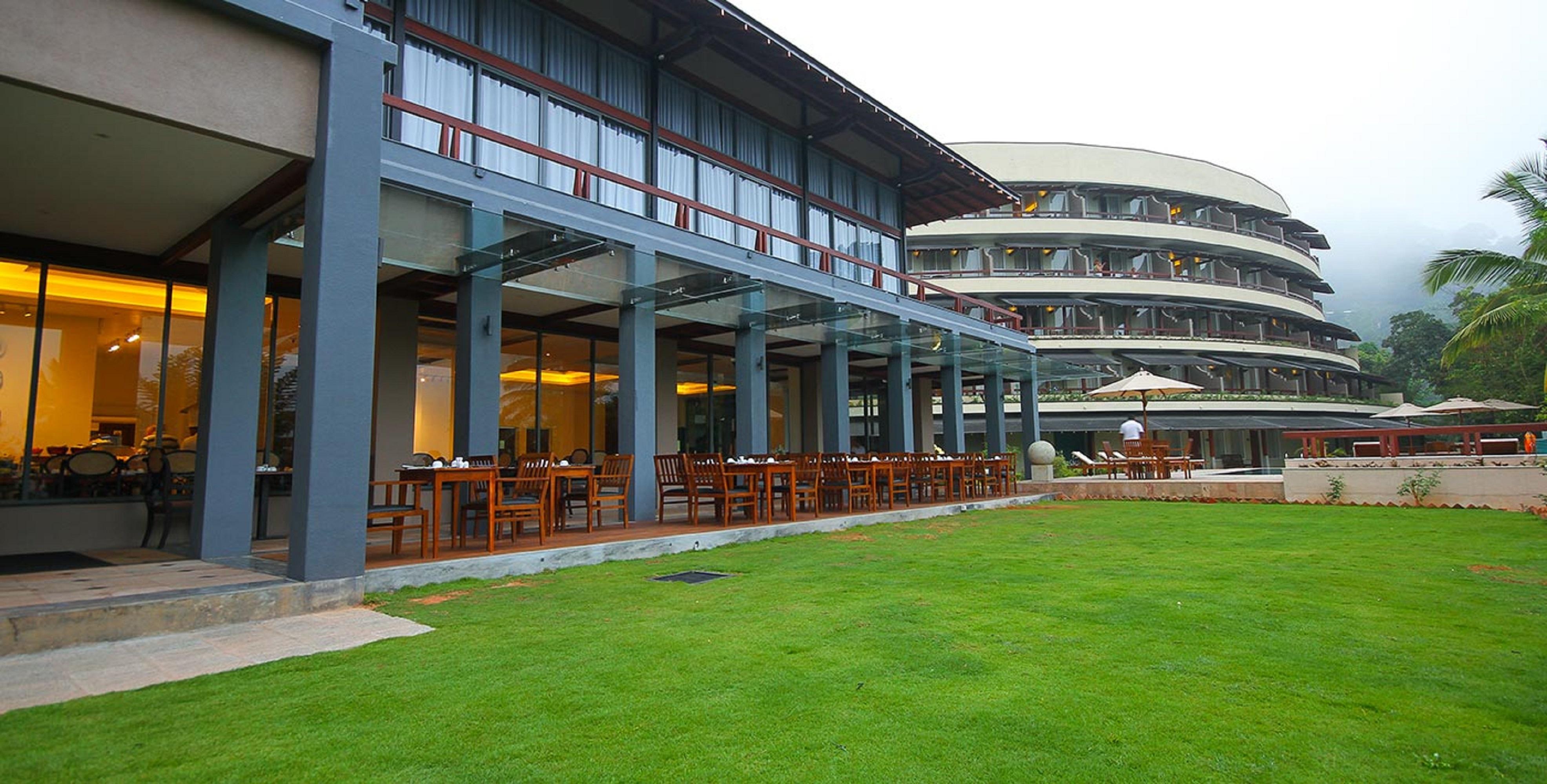 Earl's Regent Hotel Kandy Exterior foto